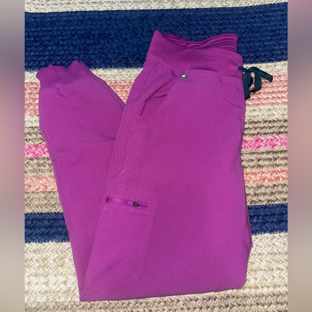 Figs Women's Vibrant Purple Scrub Joggers